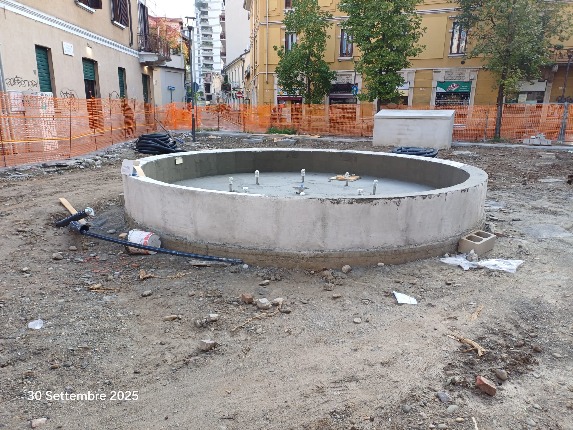 immagine di galleria 'Riqualificazione di piazza Trento e Trieste'