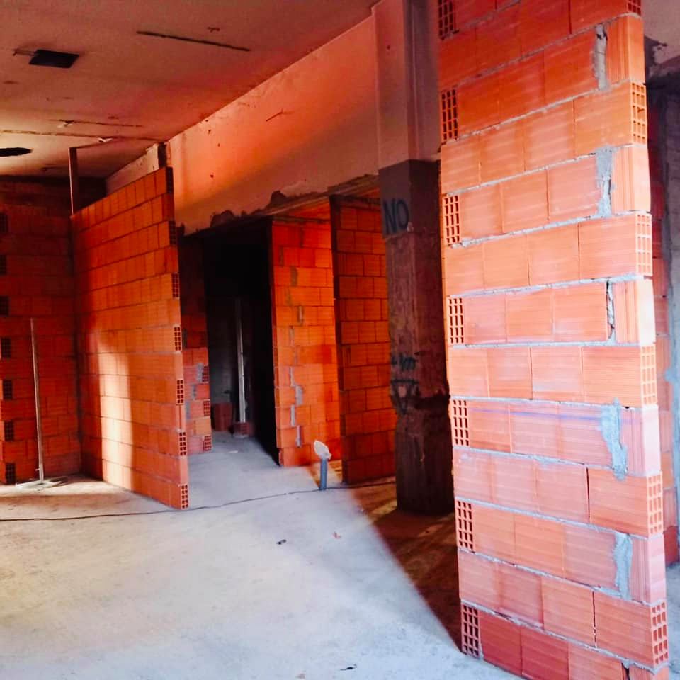 immagine di galleria 'Piscina De Gregorio'