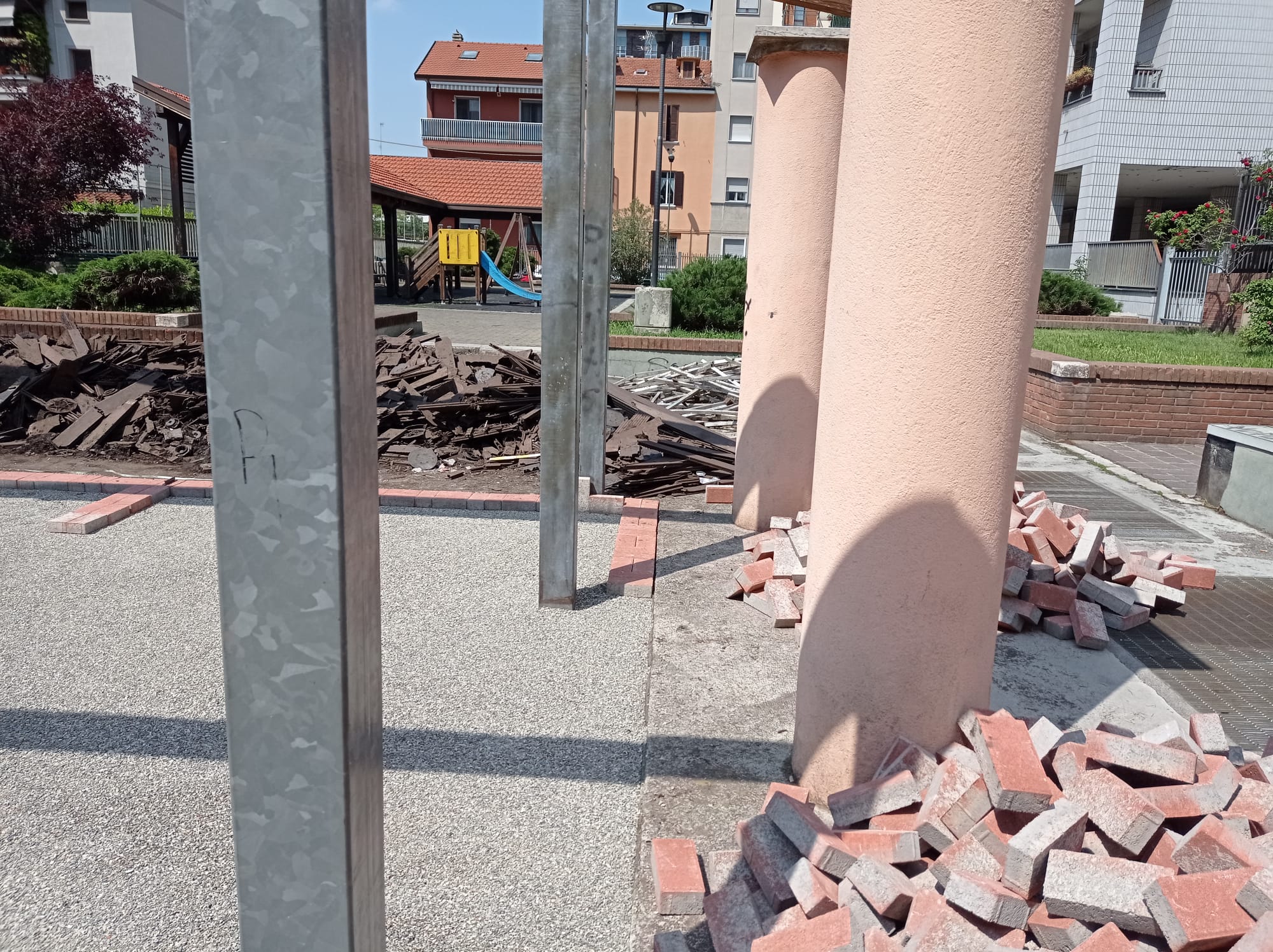 immagine di galleria 'Il Giardino delle colonne'