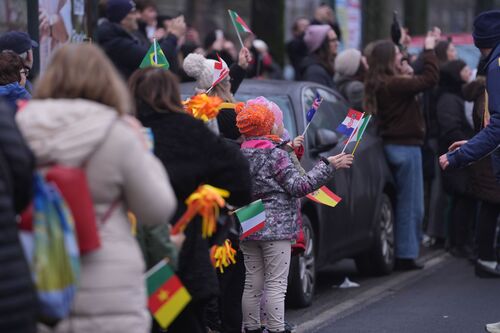 immagine di galleria 'La Fiamma Olimpica accende Sesto!'