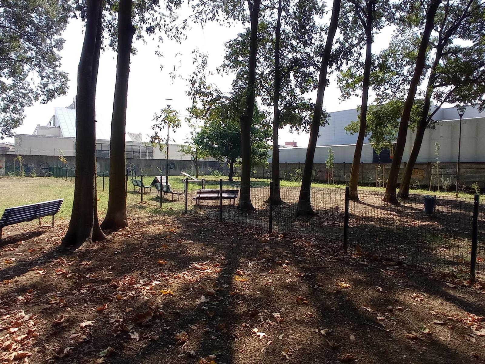 immagine di galleria 'Area Agility Dog – giardino Duse via Pisa'