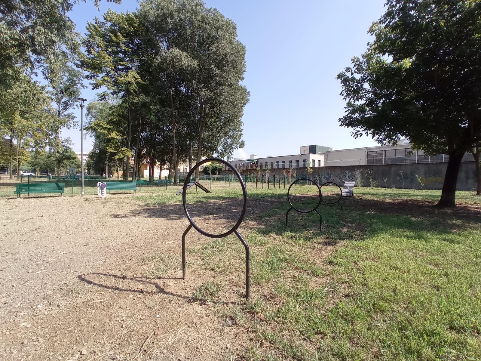 immagine di galleria 'Area Agility Dog – giardino Duse via Pisa'