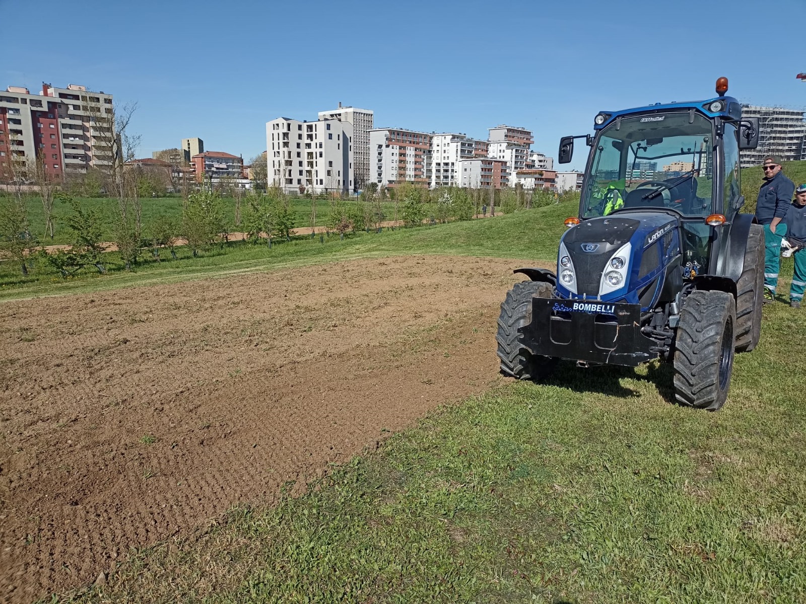 immagine di galleria 'Prato fiorito alla Bergamella'