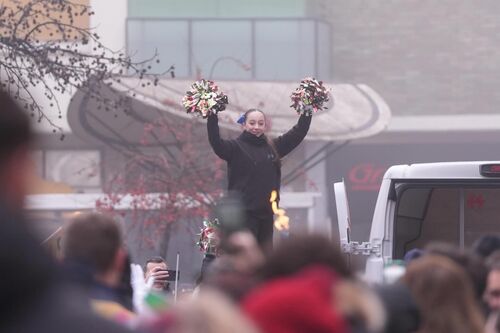 immagine di galleria 'La Fiamma Olimpica accende Sesto!'