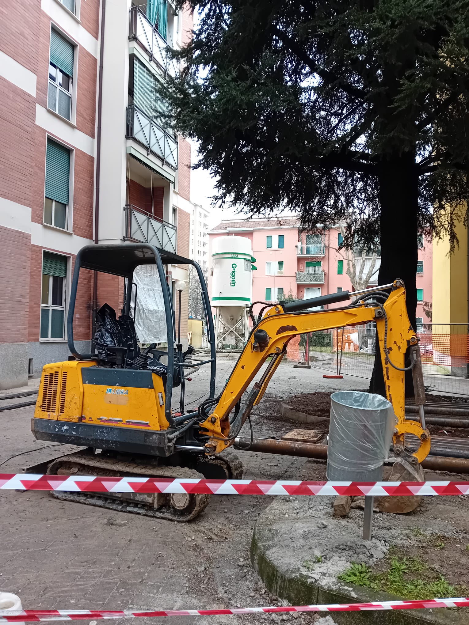immagine di galleria 'Quartiere Primavera: riqualificazione di due condomini'