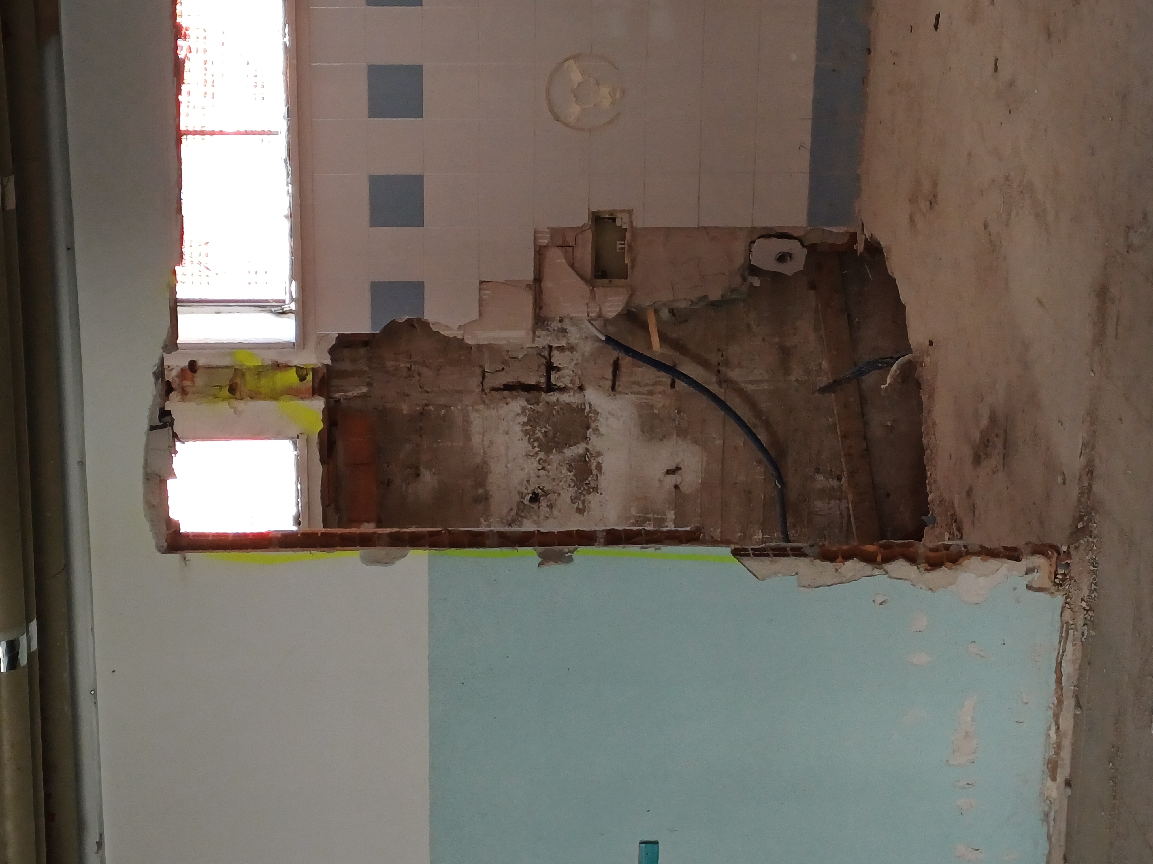 immagine di galleria 'Scuola Oriani: il cantiere'