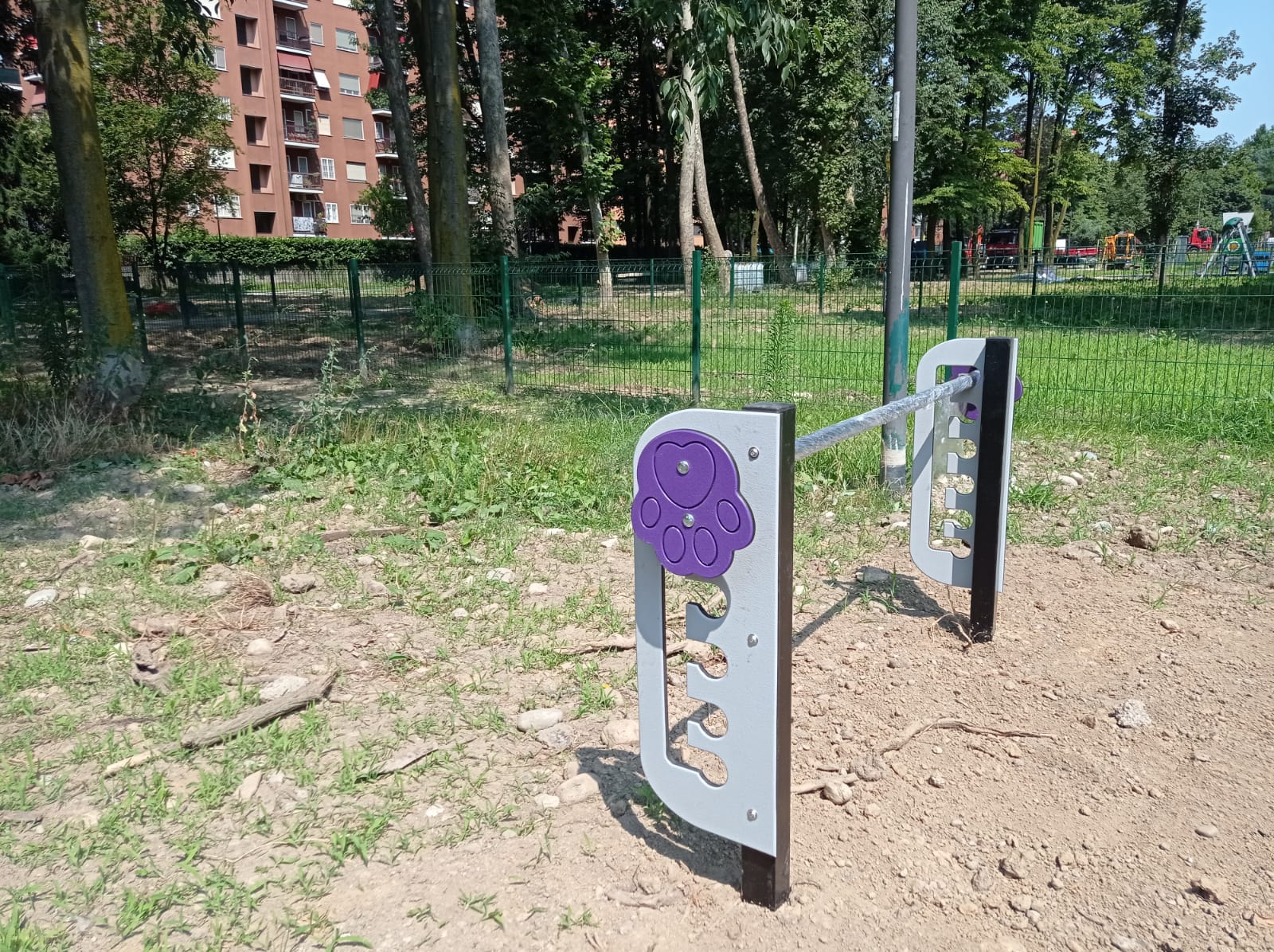 immagine di galleria 'Area Agility Dog – giardino Duse via Pisa'