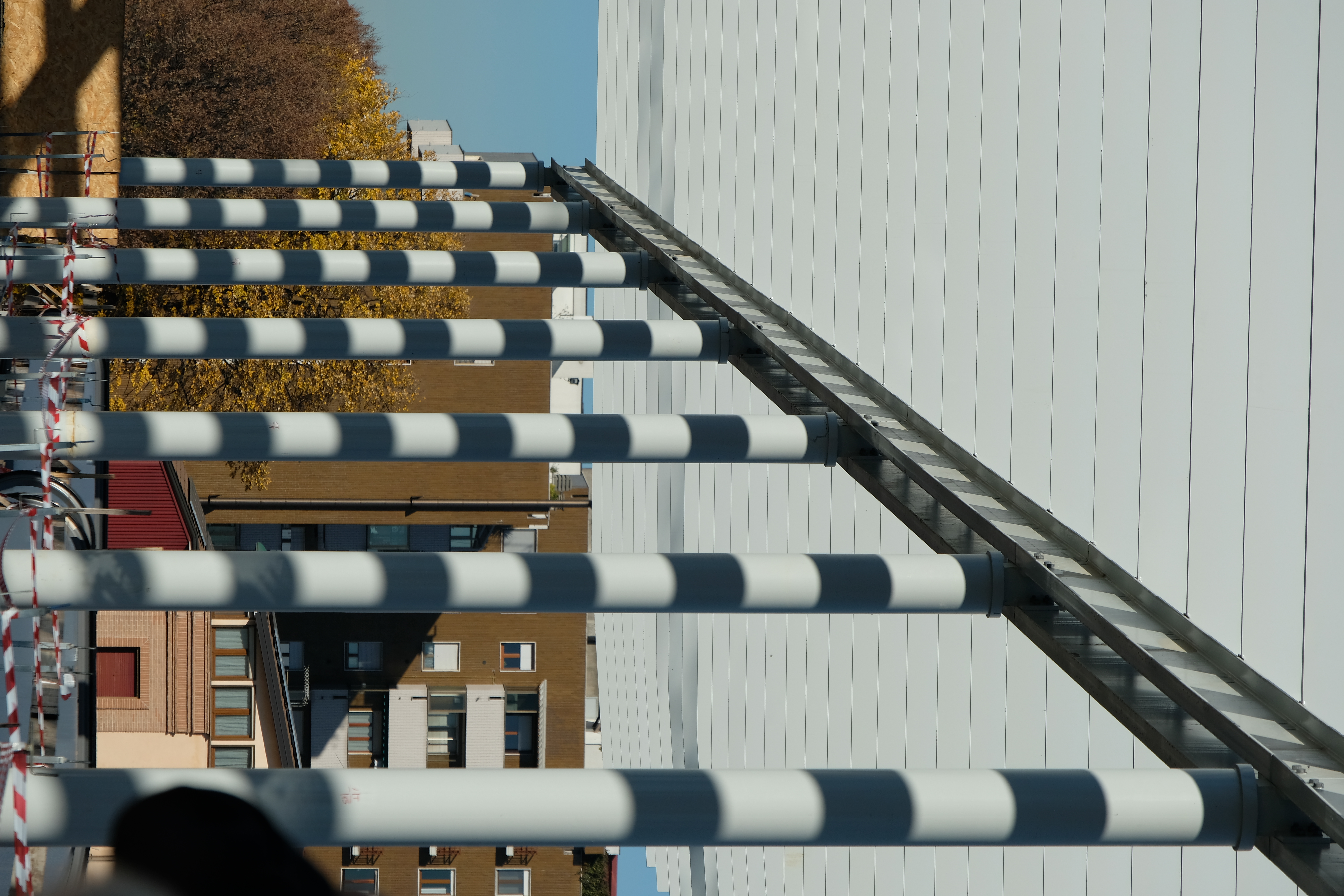immagine di galleria 'Stazione a ponte e piazza I° Maggio'