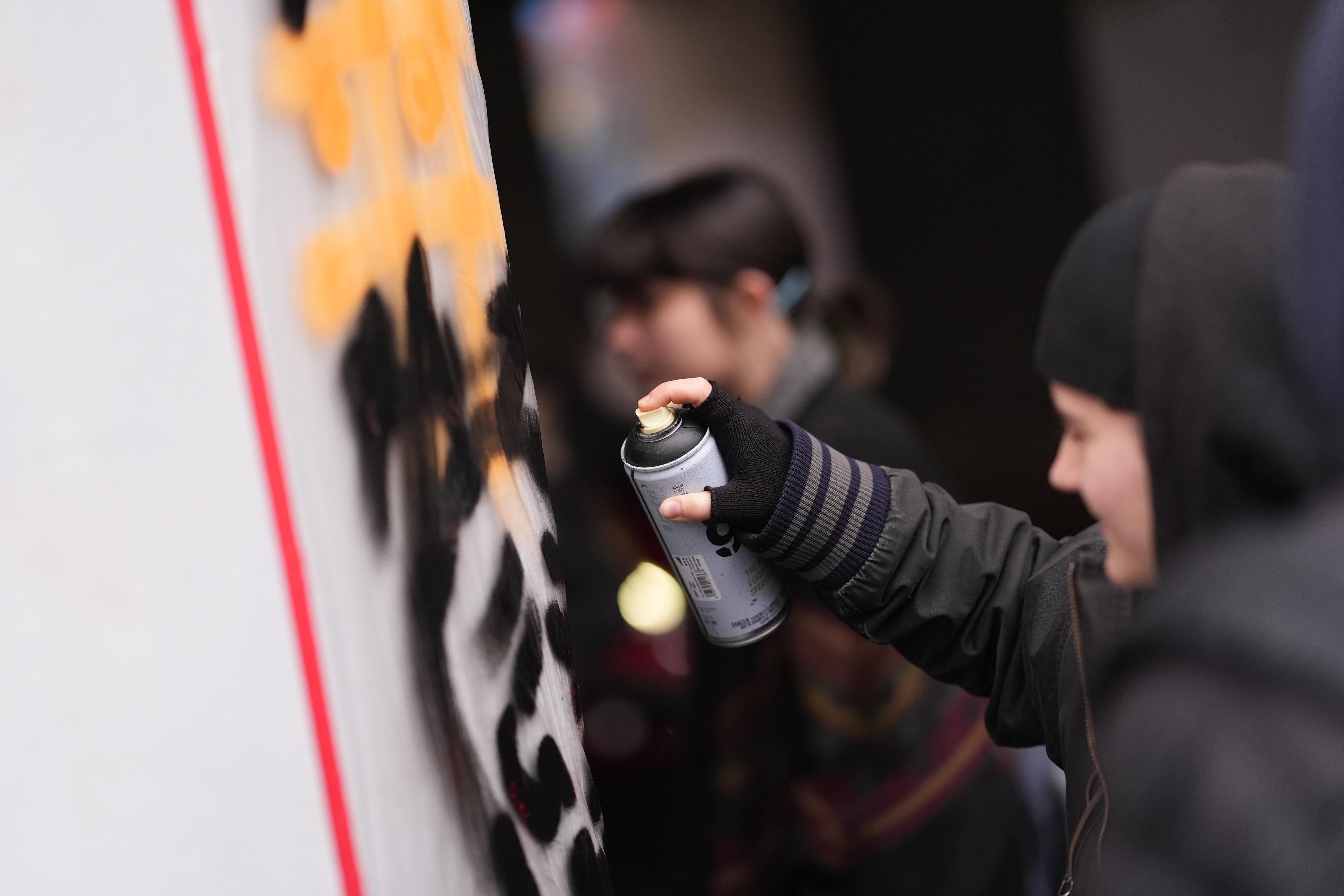 immagine di galleria 'Siamo energia! Il murales nel sottopasso Garibaldi'