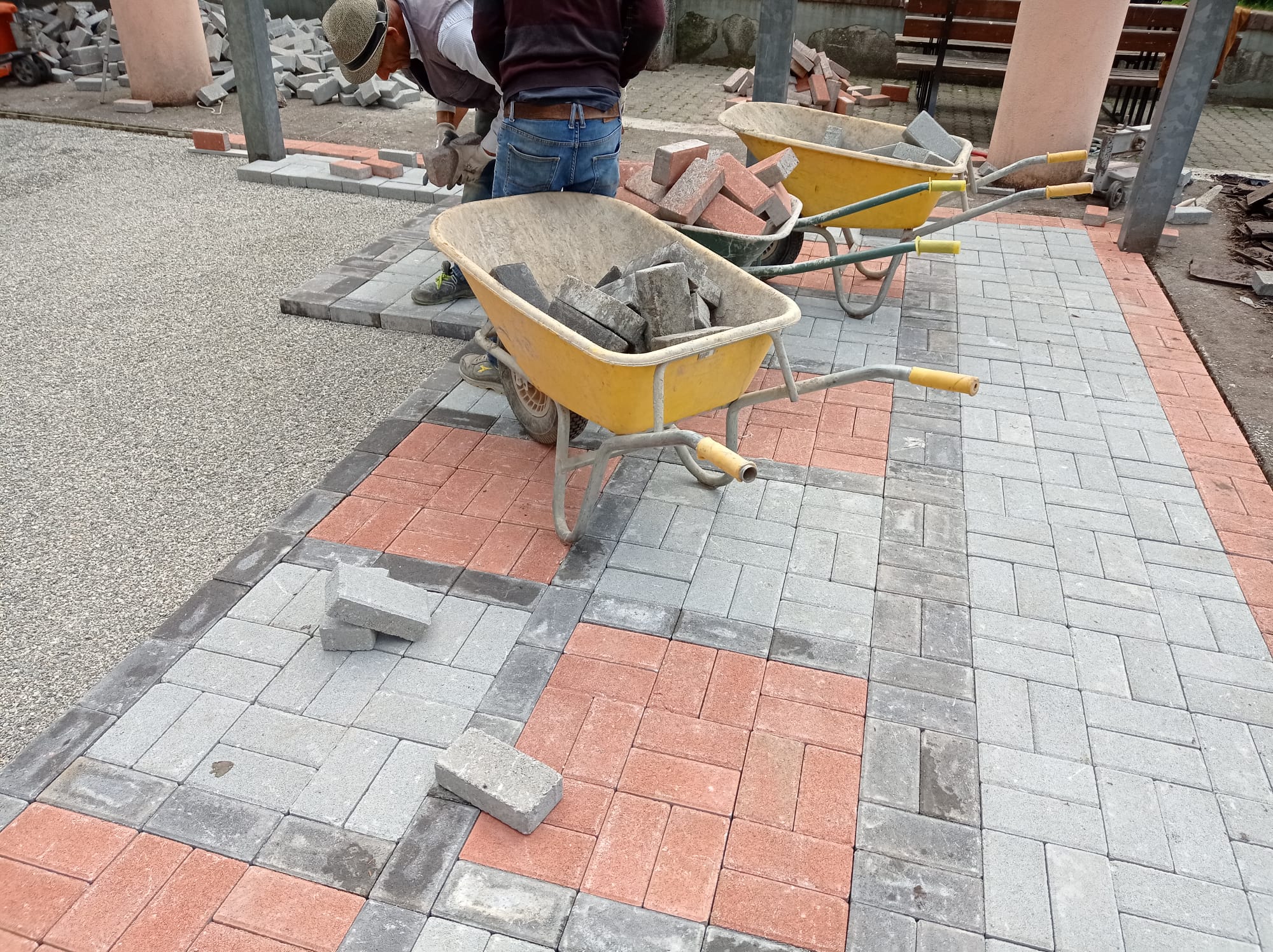 immagine di galleria 'Il Giardino delle colonne'