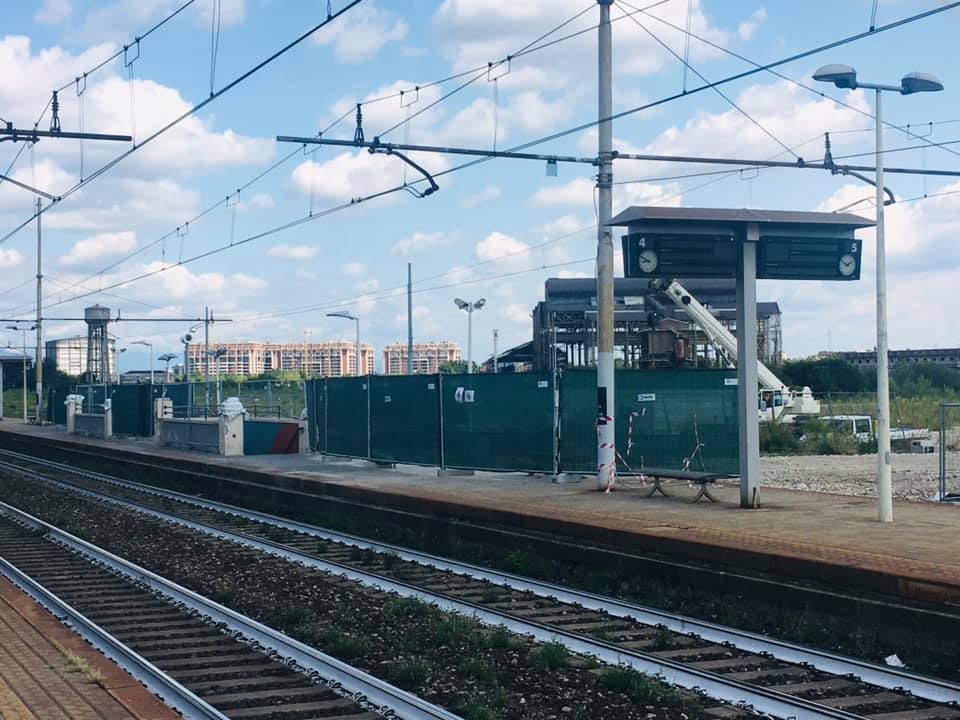 immagine di galleria 'Stazione a ponte e piazza I° Maggio'