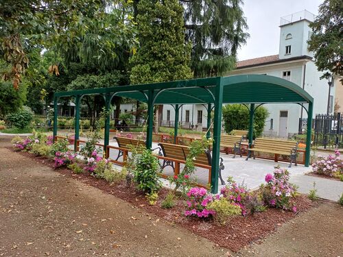 immagine di galleria 'Riqualificazione del giardino di villa Mylius - seconda parte'