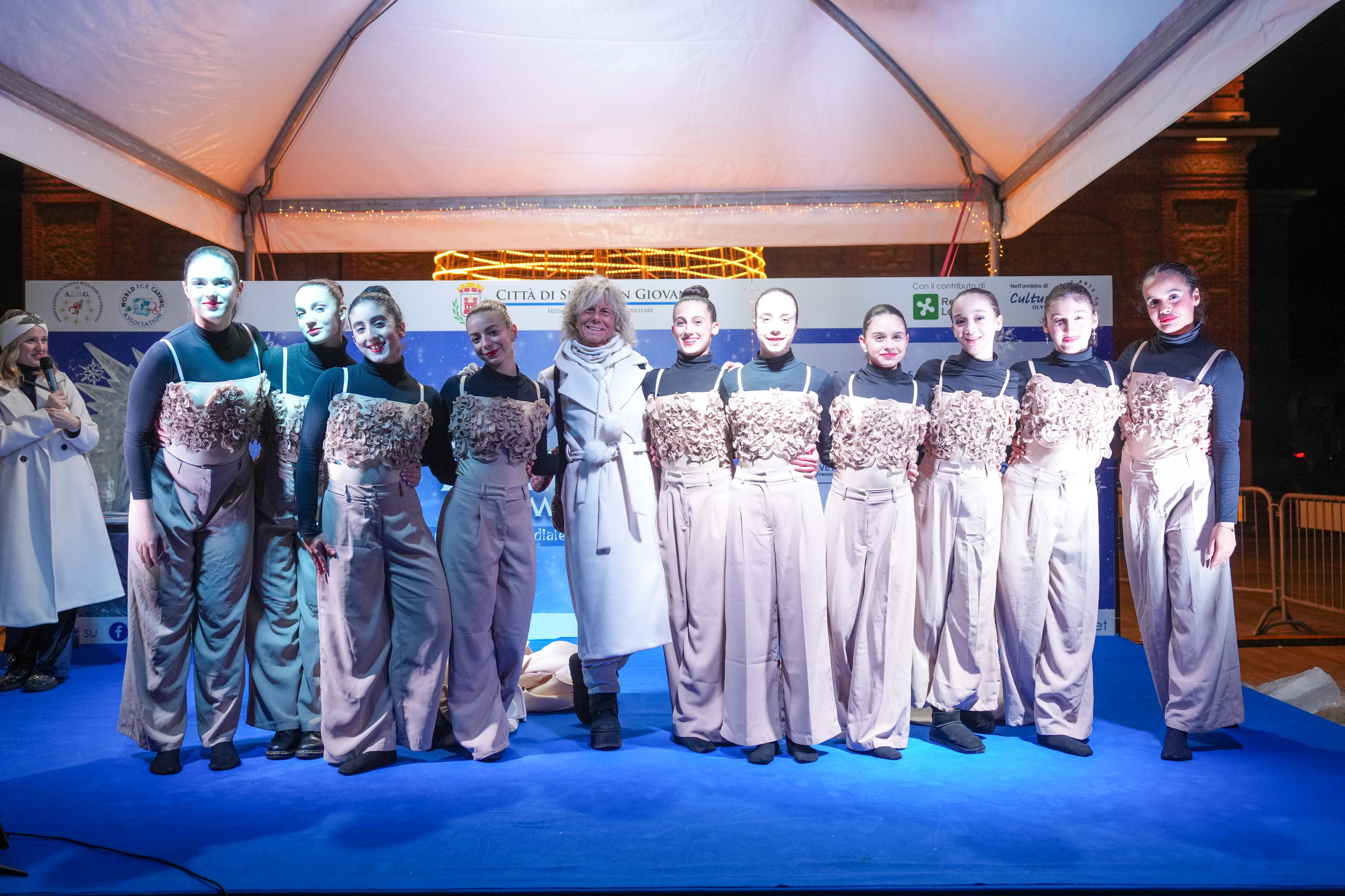 immagine di galleria 'World Ice Art Championship'