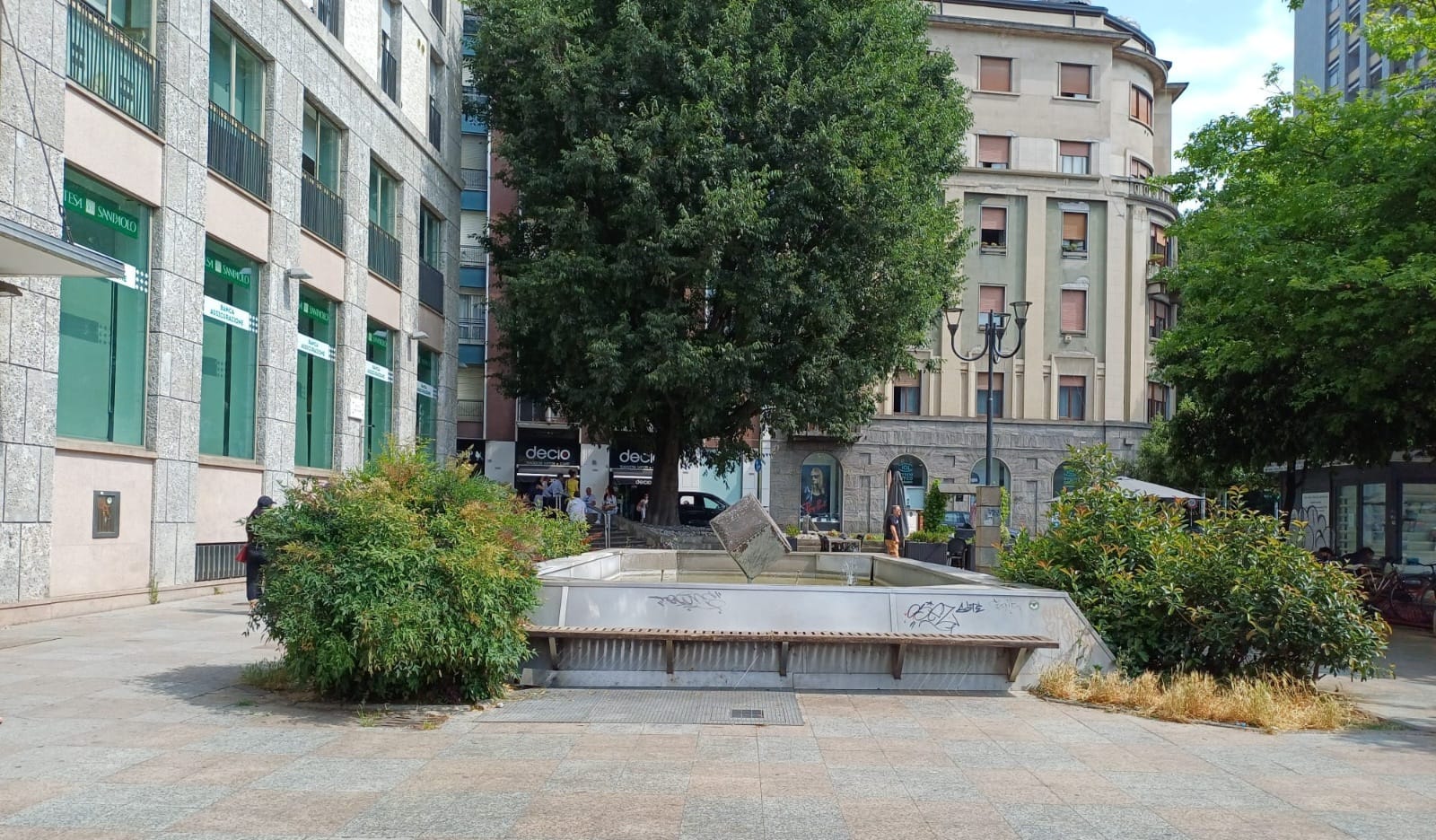 immagine di galleria '“Fontana Cubo” di piazza IV Novembre: il cantiere'