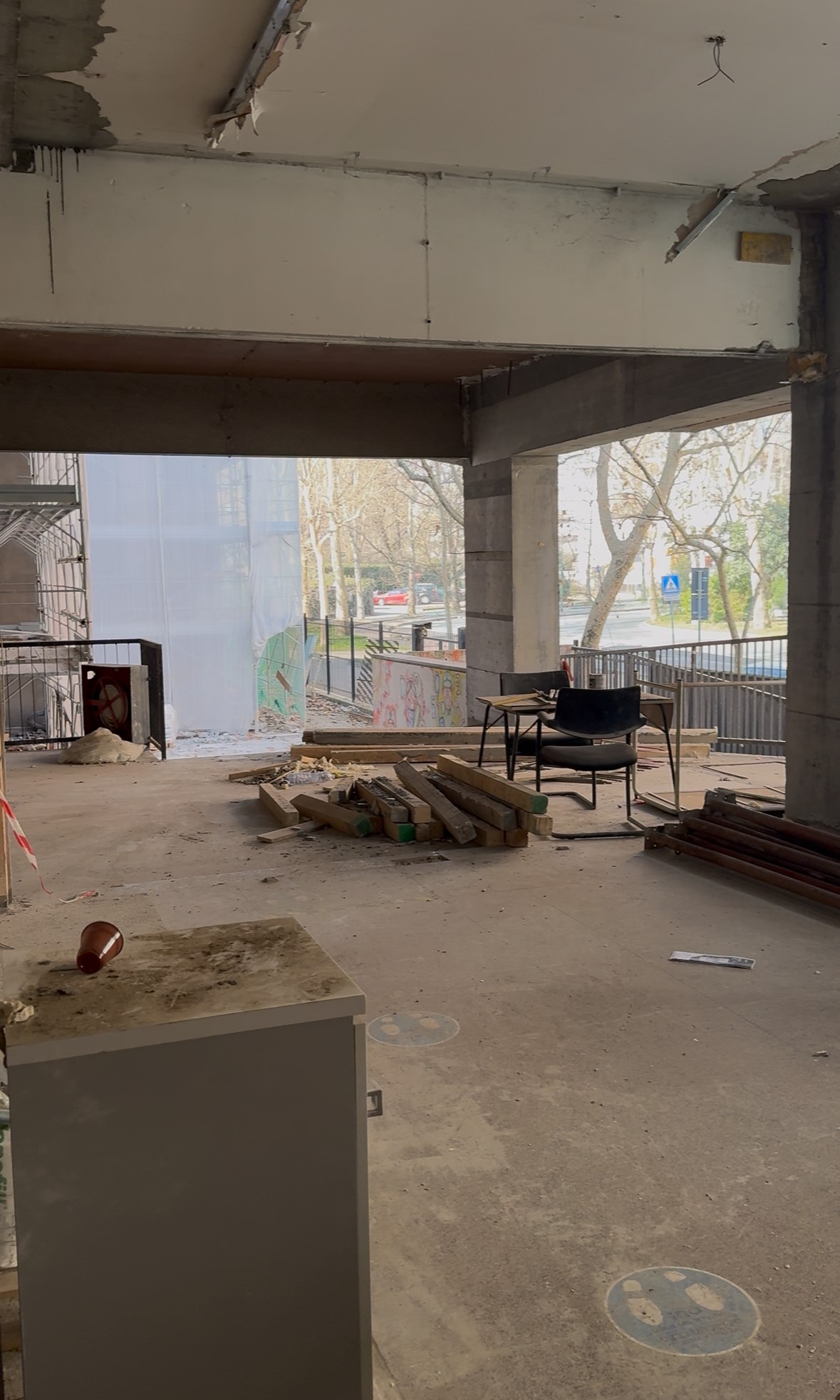 immagine di galleria 'La riqualificazione della scuola Marzabotto'