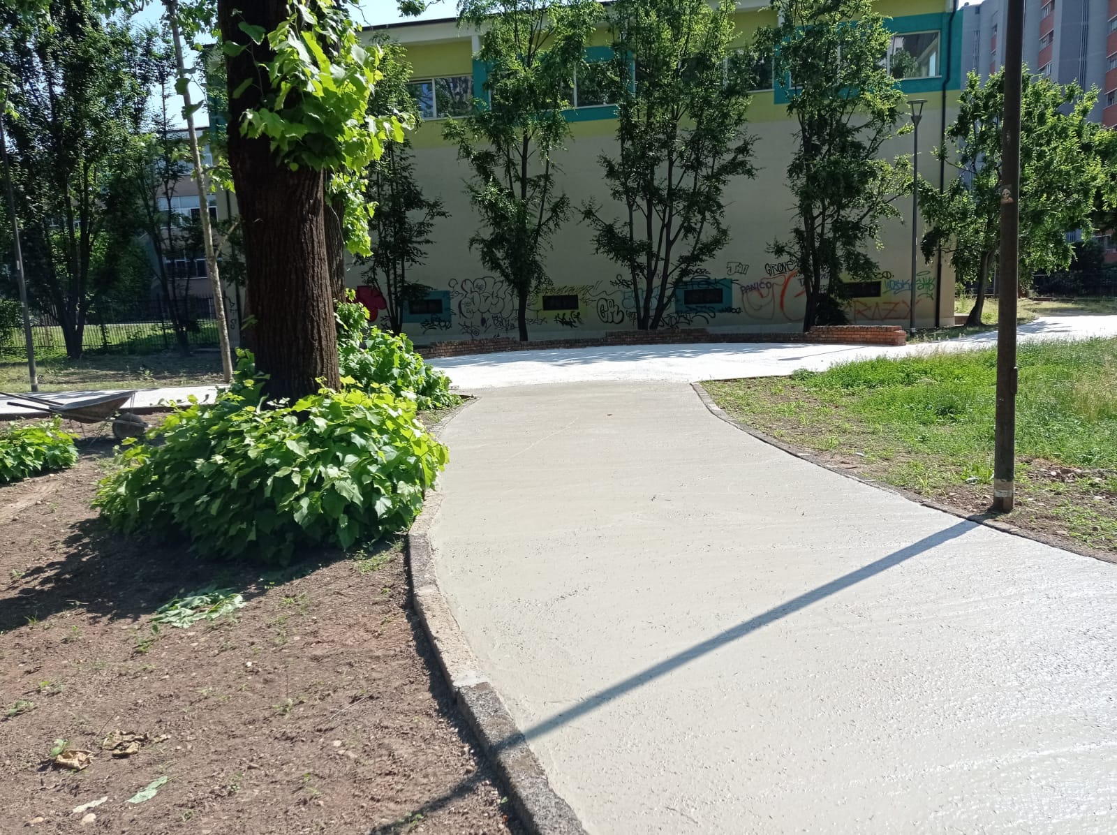 immagine di galleria 'Riqualificazione del giardino Norma Cossetto'