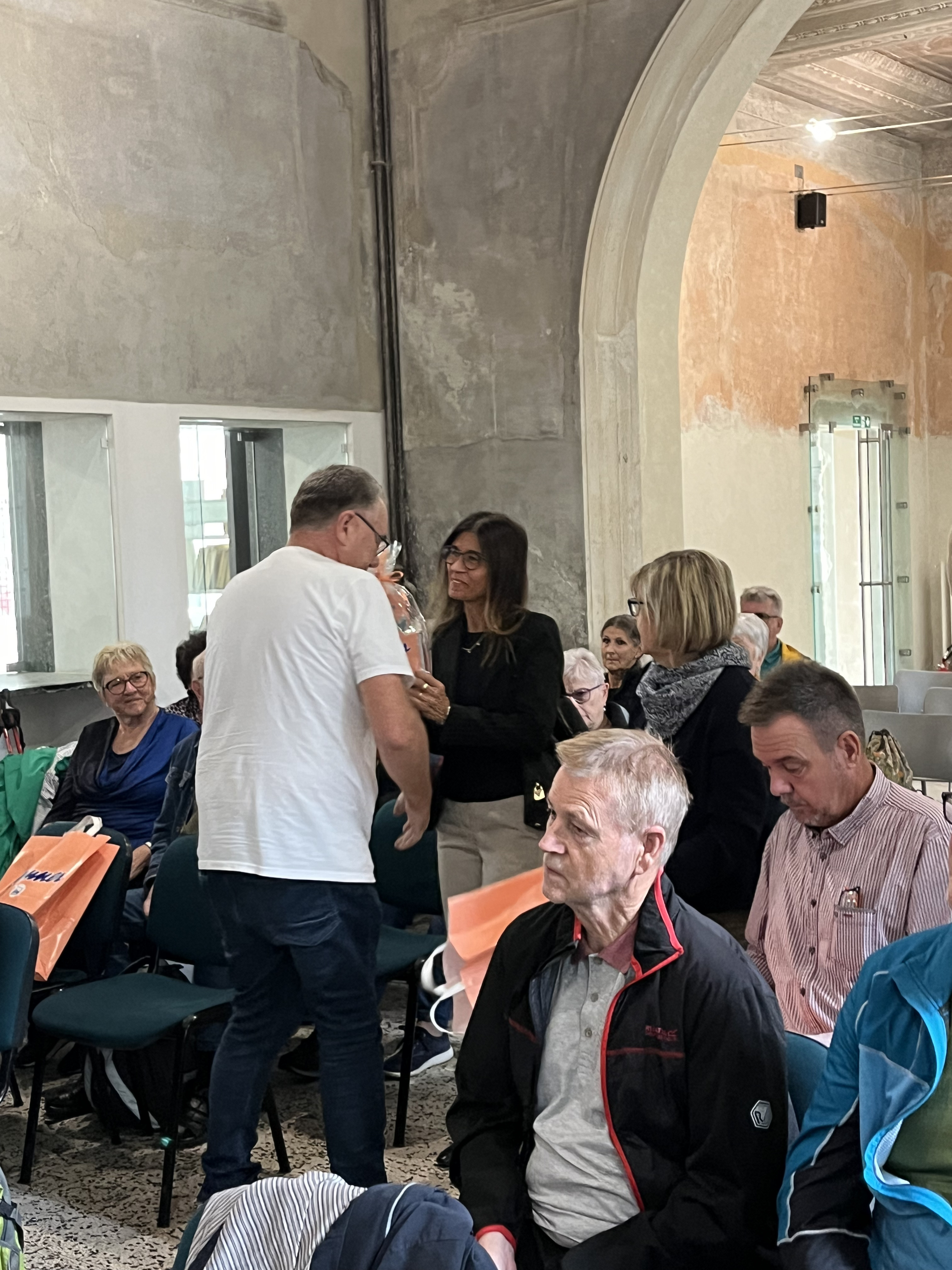 immagine di galleria 'Visita della delegazione di Langenstein'