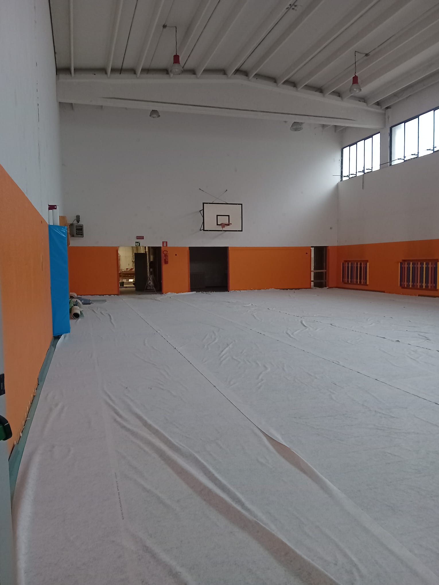 immagine di galleria 'La riqualificazione della scuola Marzabotto'