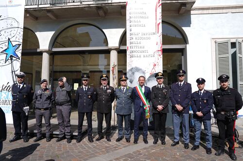 immagine di galleria 'Giornata della Poesia, della Memoria e dell'Impegno civile 2026'