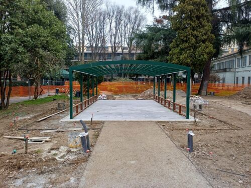 immagine di galleria 'Continua la riqualificazione del giardino di villa Mylius -seconda parte'