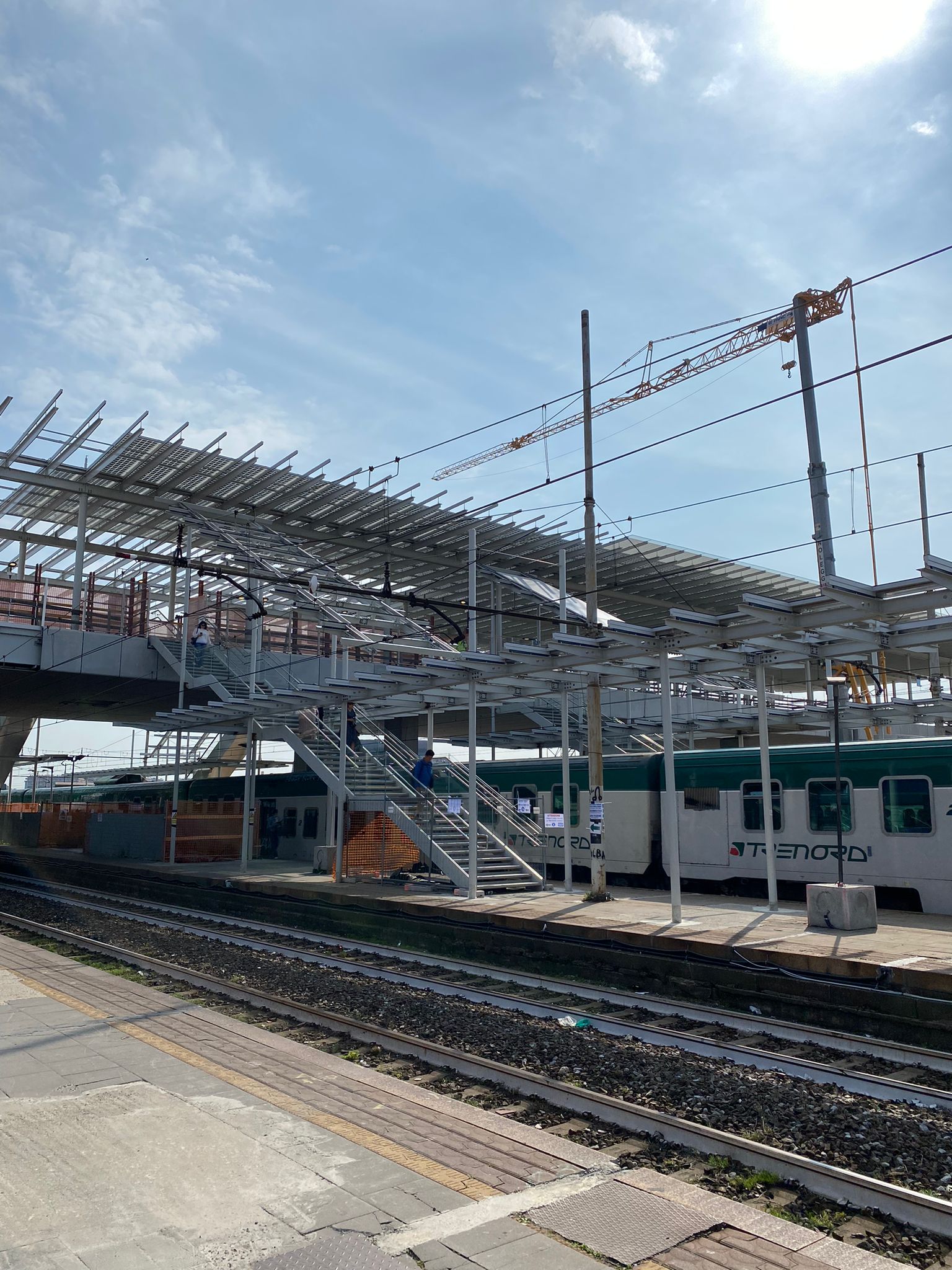 immagine di galleria 'Stazione a ponte e piazza I° Maggio'