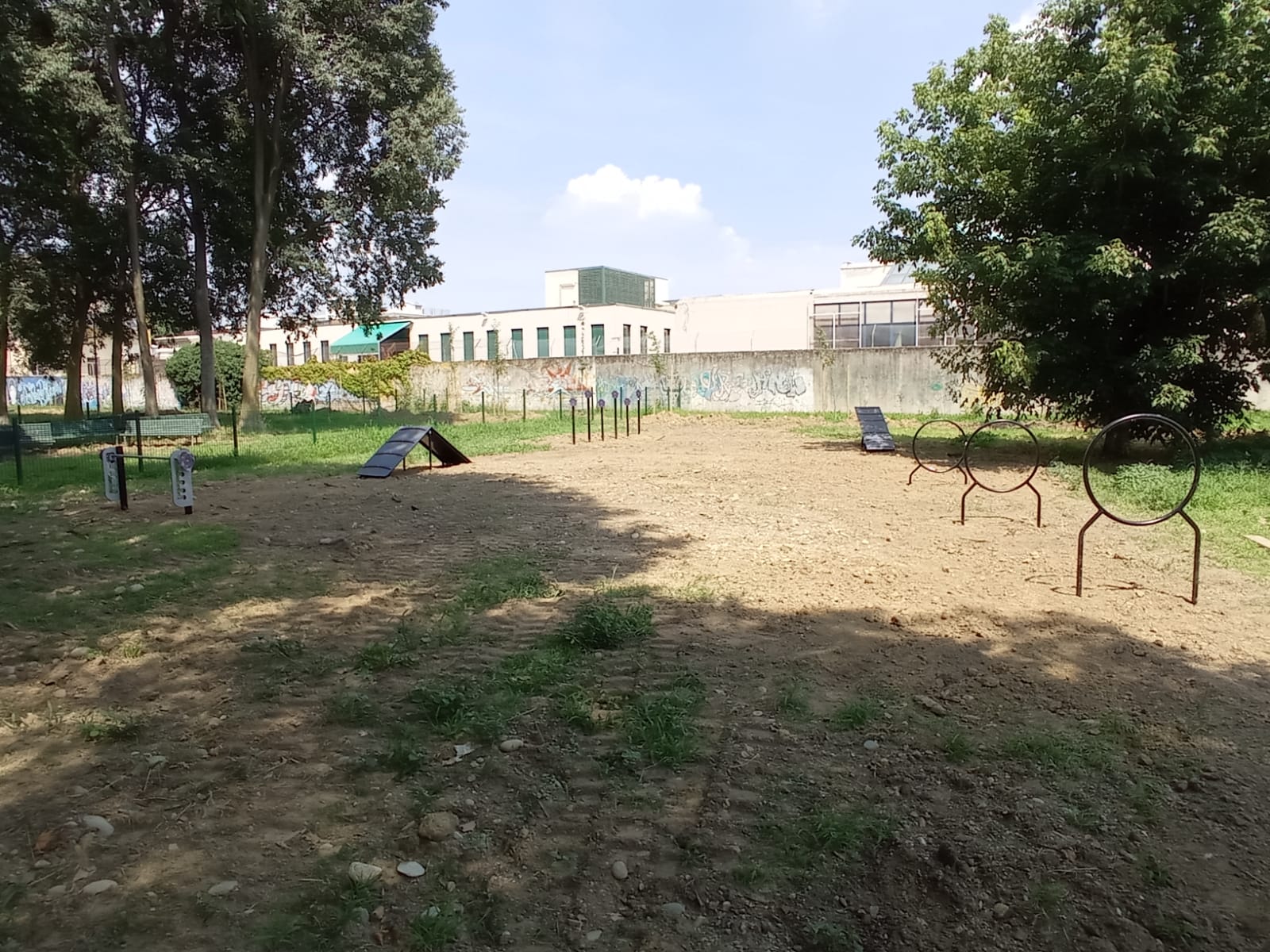 immagine di galleria 'Area Agility Dog – giardino Duse via Pisa'