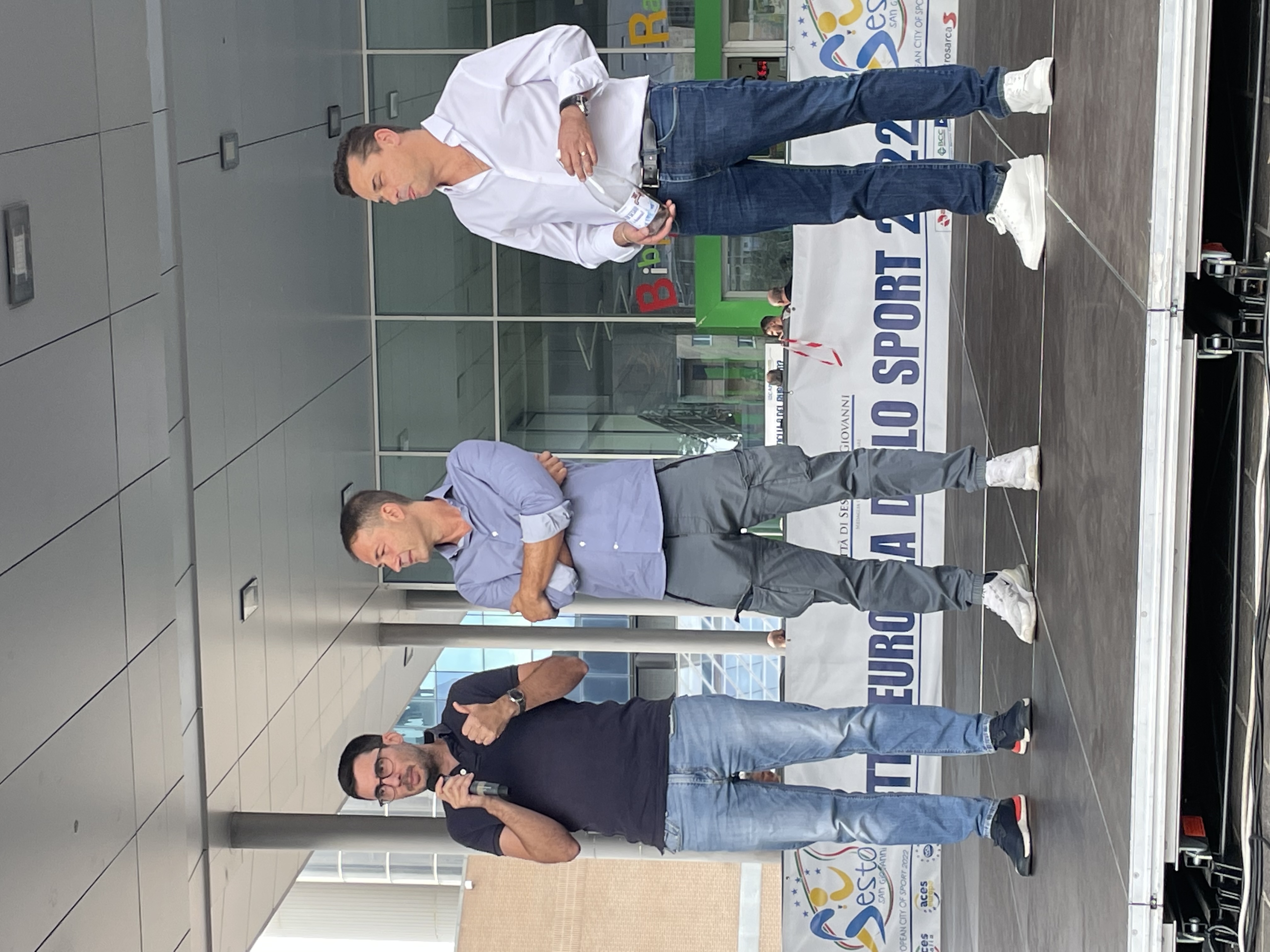 immagine di galleria 'Blind Tasting Challenge'