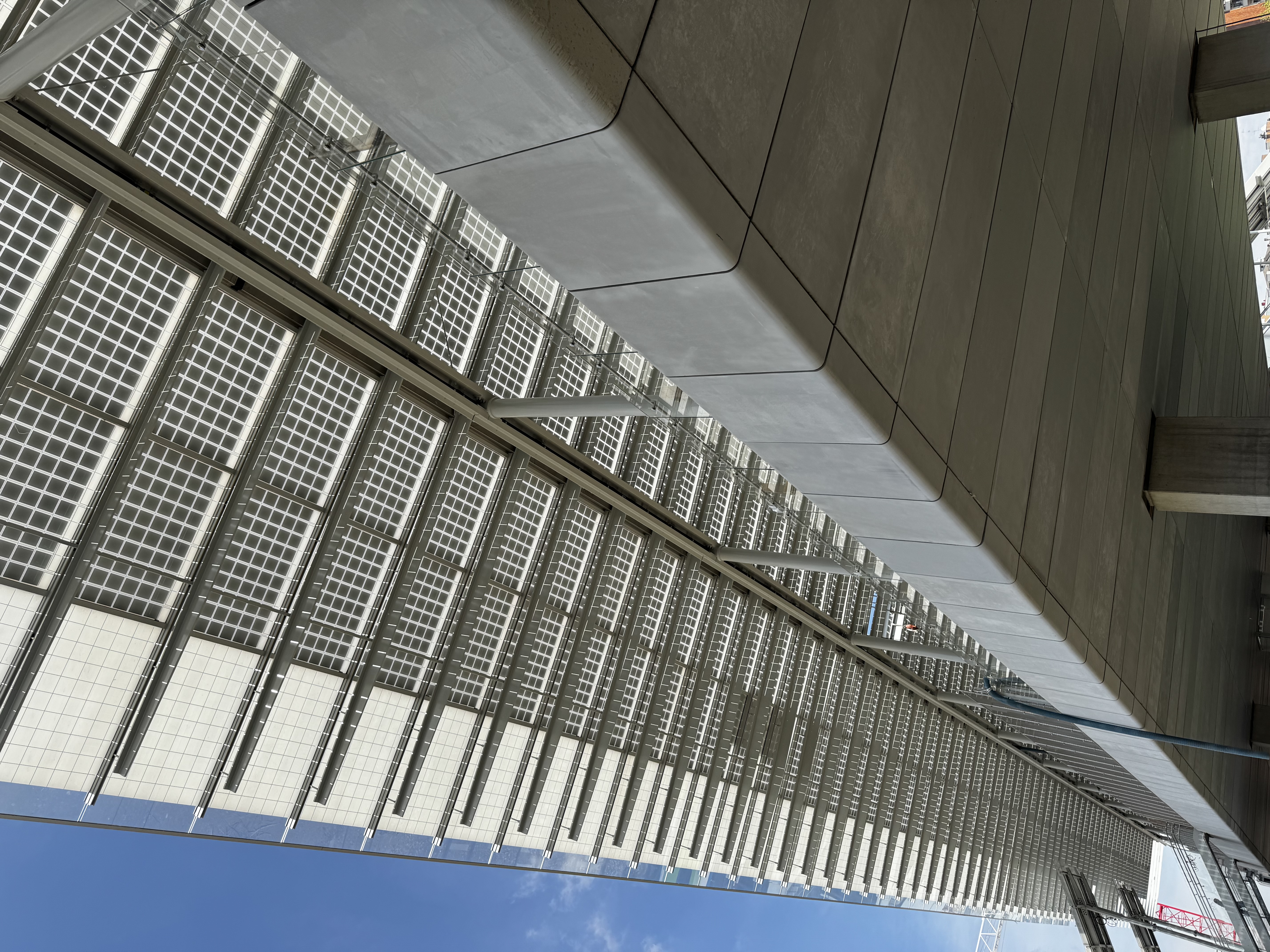 immagine di galleria 'Stazione a ponte e piazza I° Maggio'