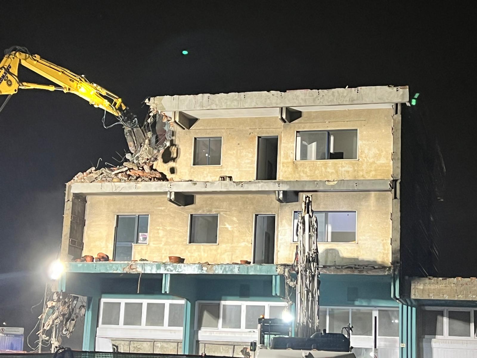 immagine di galleria 'Stazione a ponte e piazza I° Maggio'