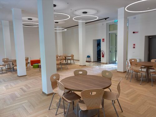 immagine di galleria 'Casa dei Bambini Montessori: centro polifunzionale per la famiglia'