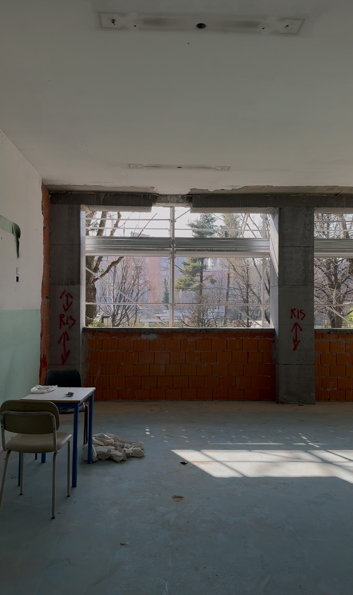 immagine di galleria 'La riqualificazione della scuola Marzabotto'