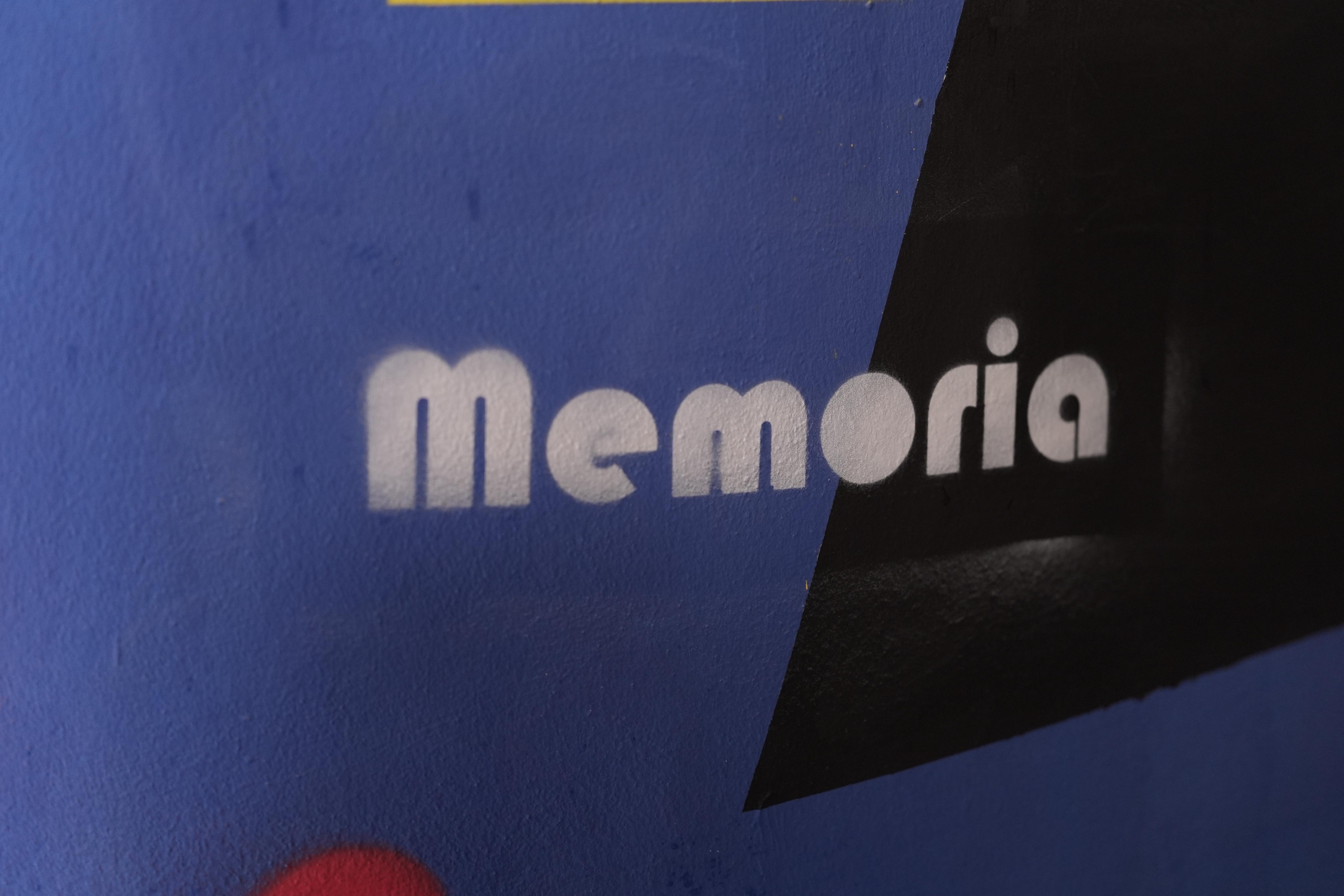 immagine di galleria 'Siamo energia! Il murales nel sottopasso Garibaldi'