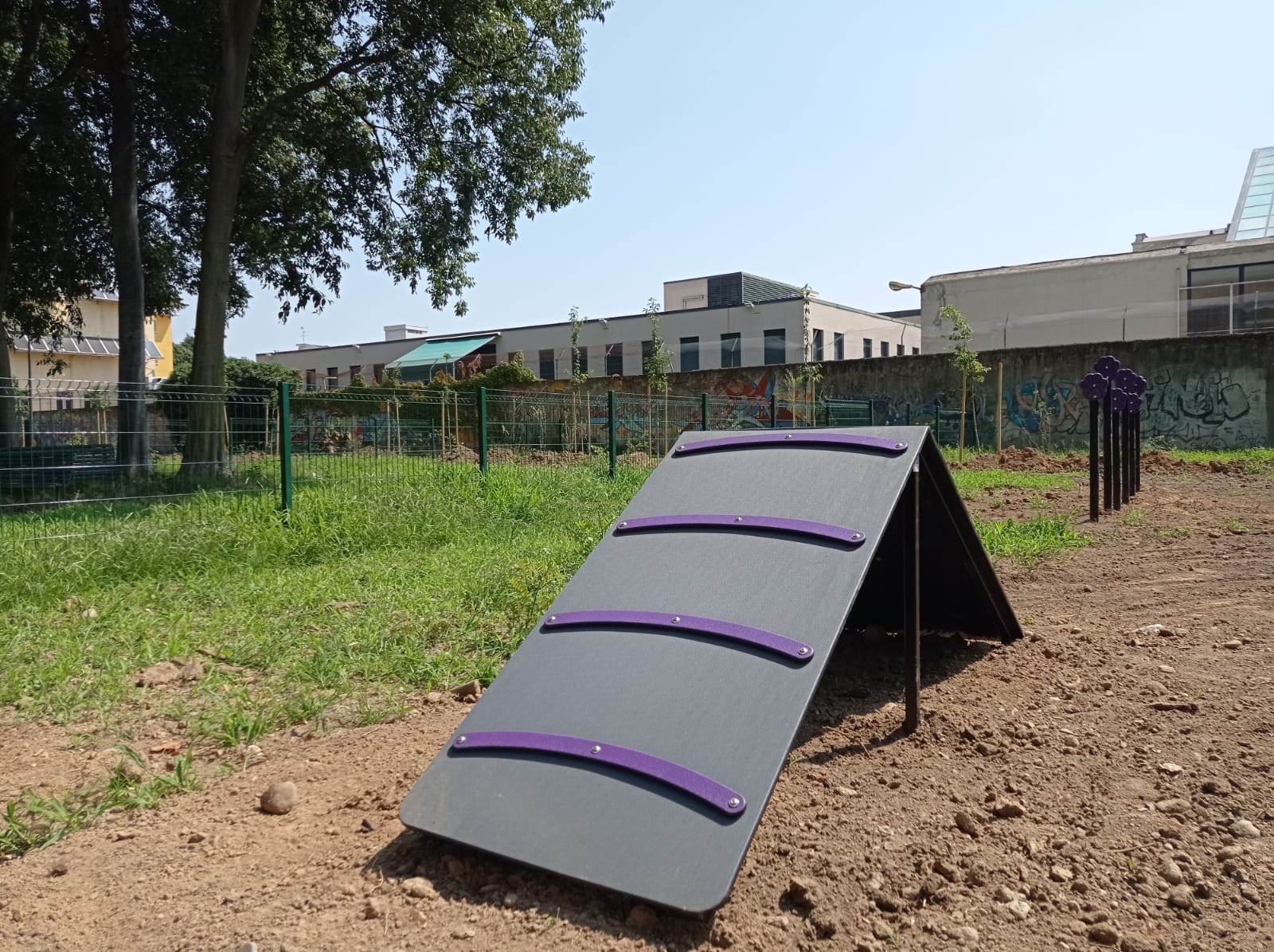 immagine di galleria 'Area Agility Dog – giardino Duse via Pisa'