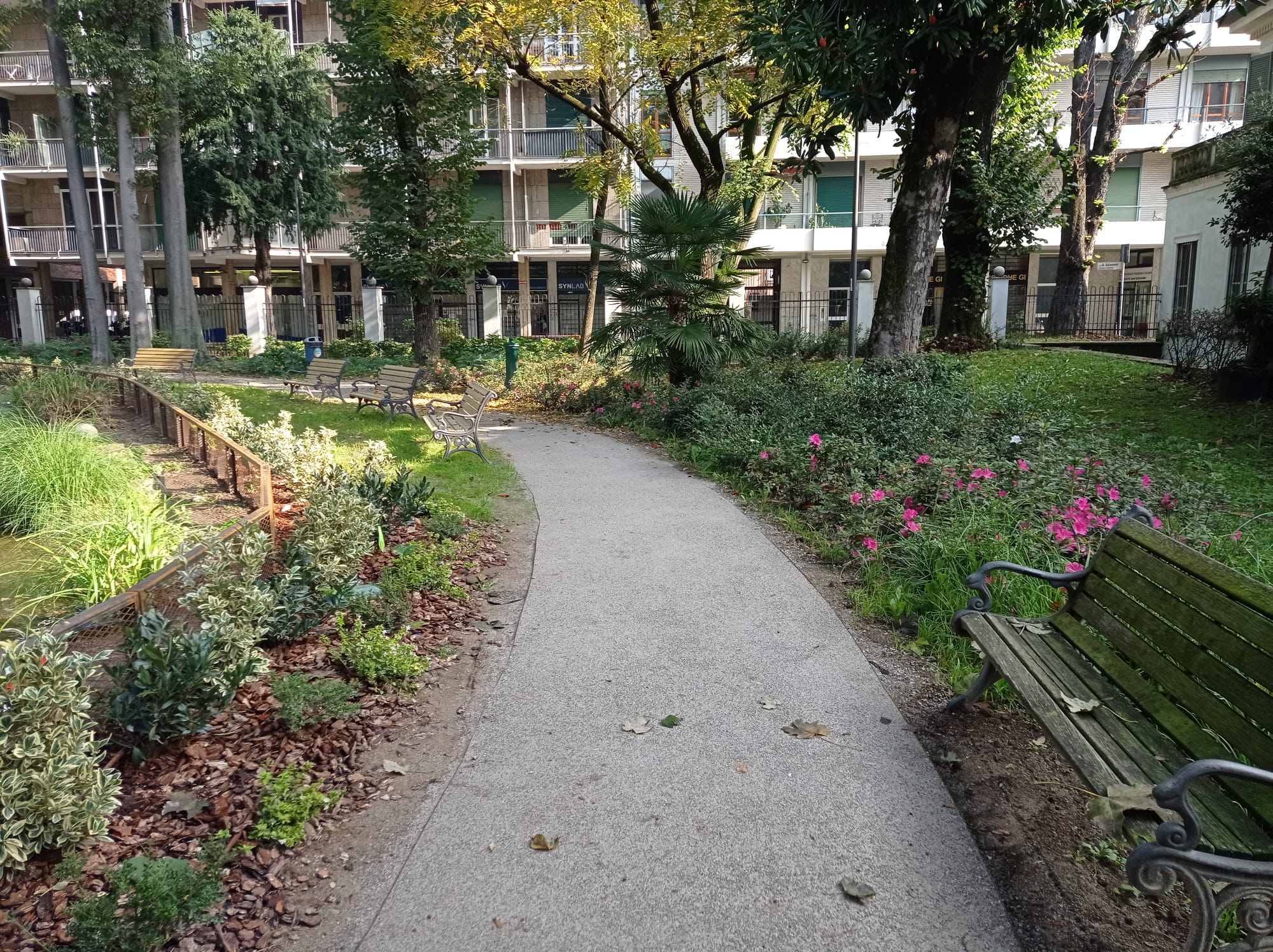 immagine di galleria 'Restyling del giardino di villa Mylius - prima parte'