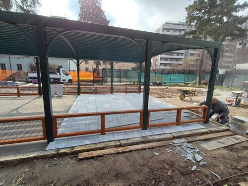 immagine di galleria 'Continua la riqualificazione del giardino di villa Mylius -seconda parte'