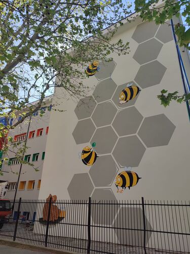 immagine di galleria 'La riqualificazione della scuola Marzabotto'
