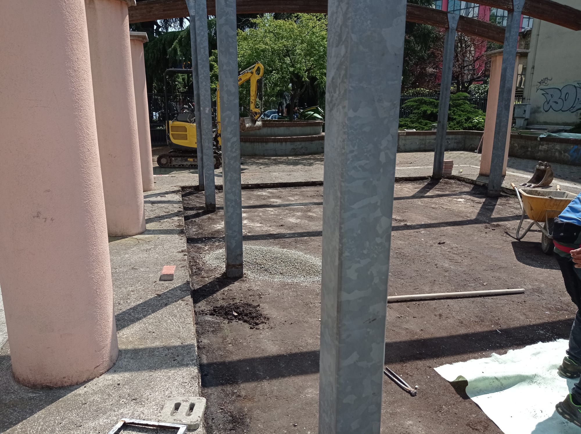 immagine di galleria 'Il Giardino delle colonne'