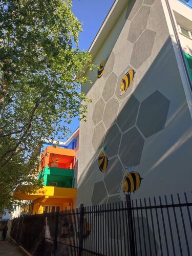 immagine di galleria 'La riqualificazione della scuola Marzabotto'