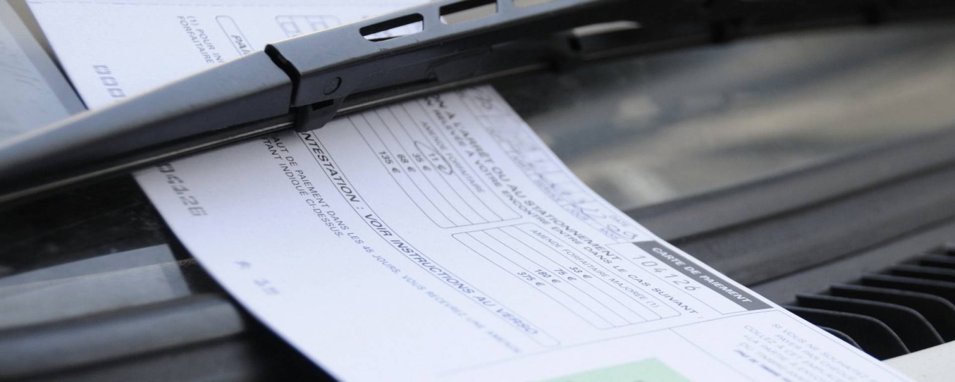 Un'immagine generica segnaposto con angoli arrotondati in una figura.