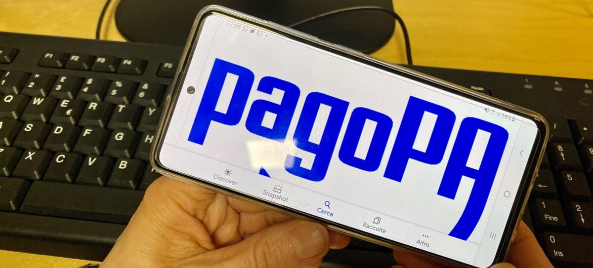 Un'immagine generica segnaposto con angoli arrotondati in una figura.